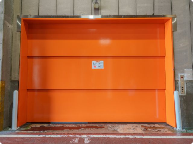 荷物用エレベーター