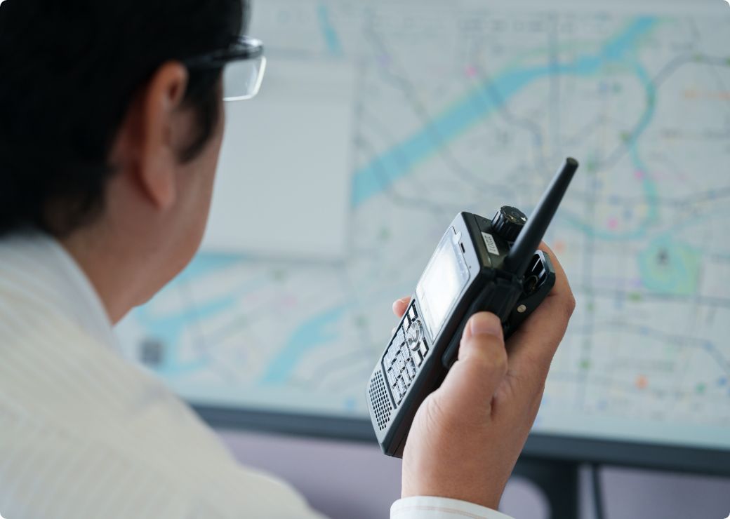 データと倉庫の複合画像