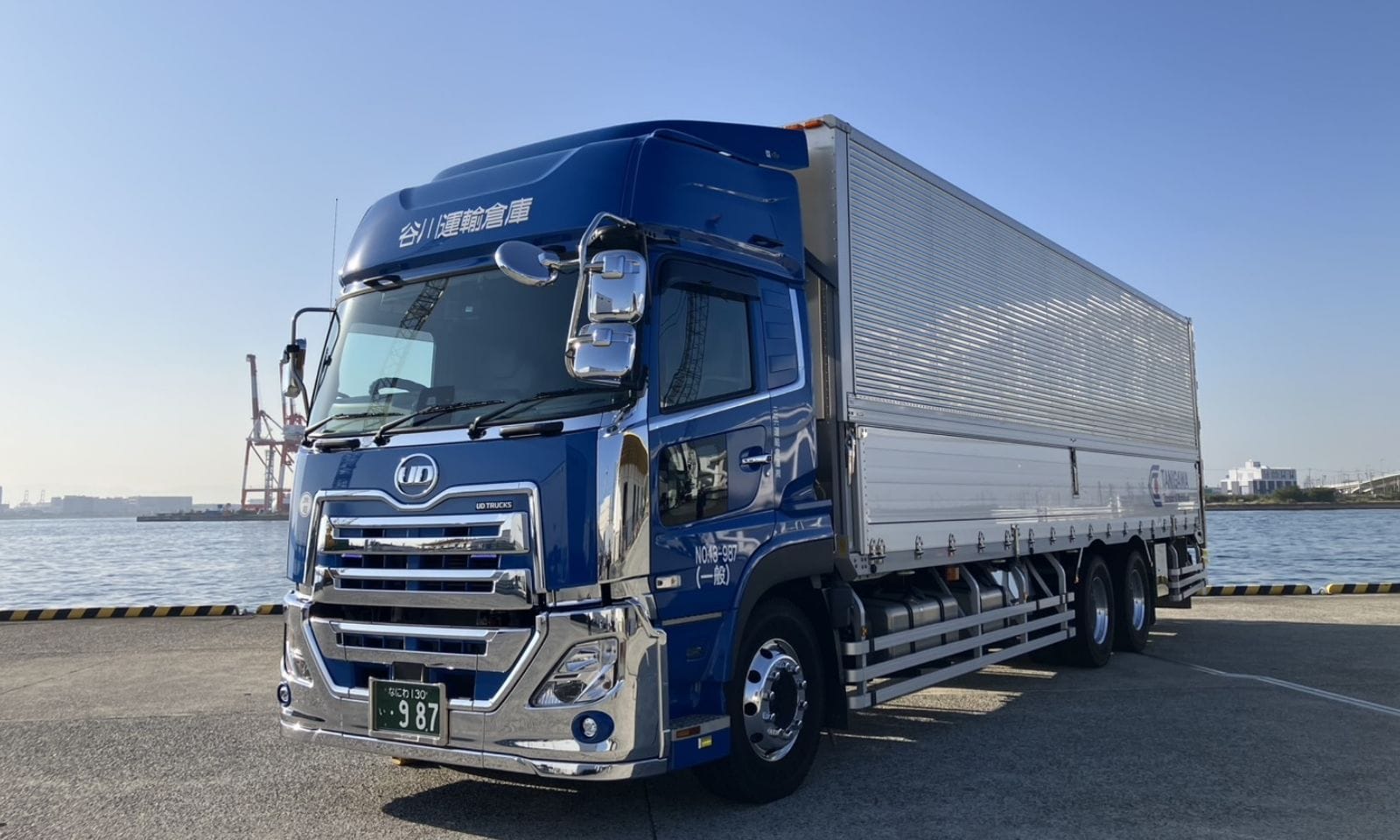 15トンウィング車メイン画像