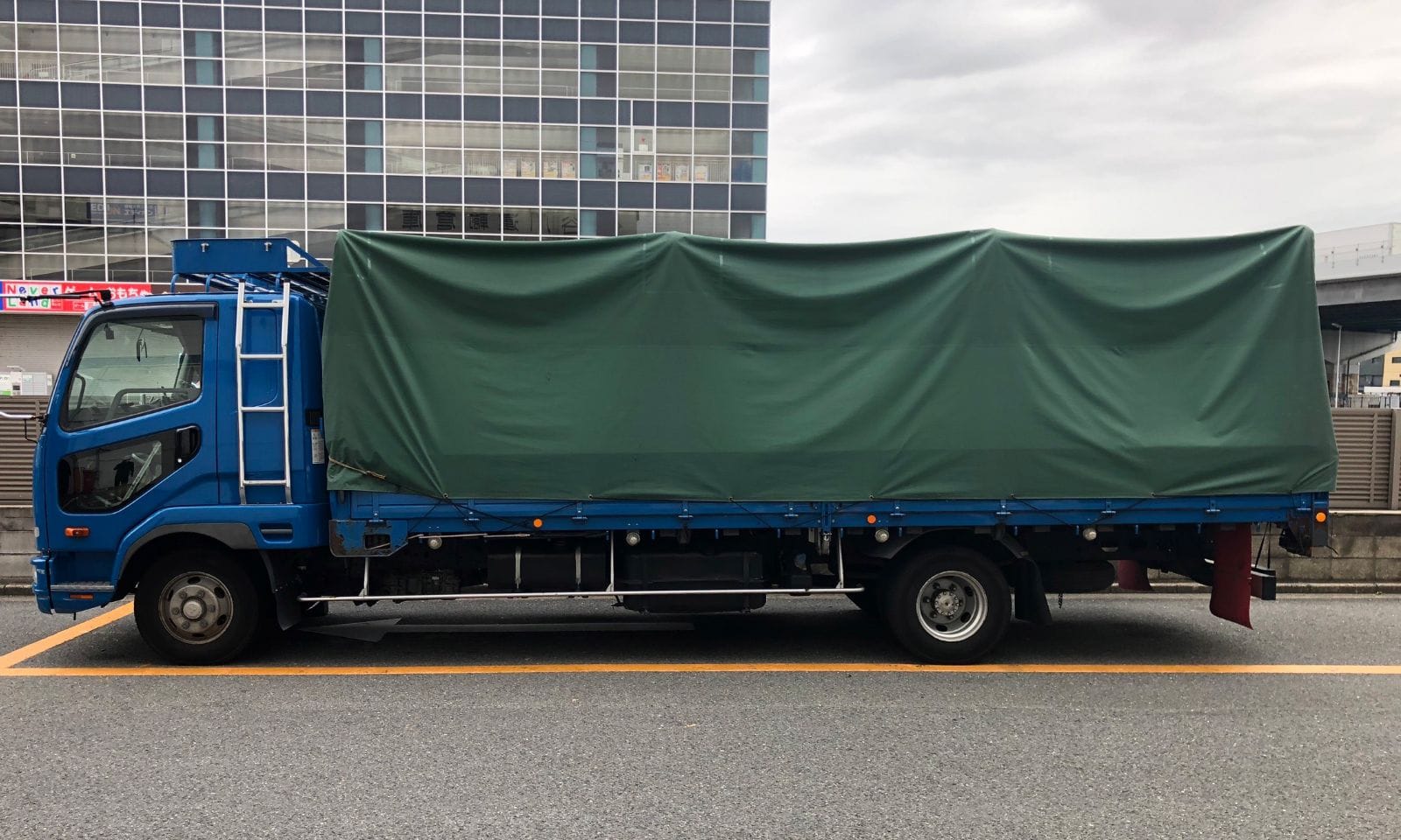 4トン車メイン画像