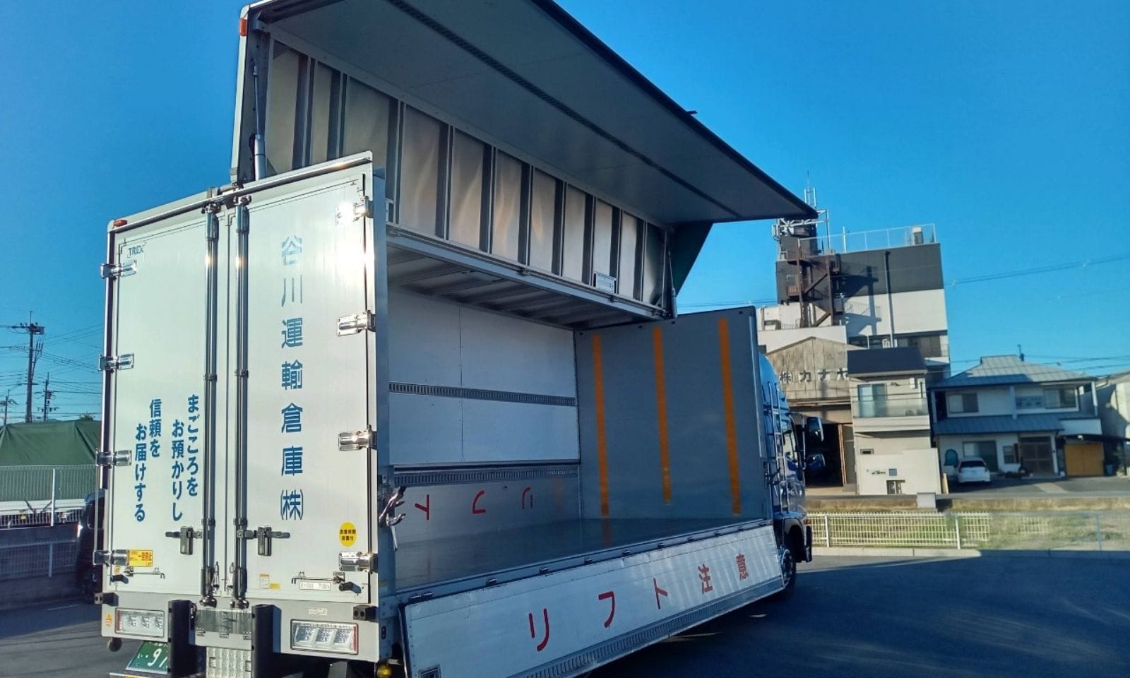 7トンウィングサブ画像